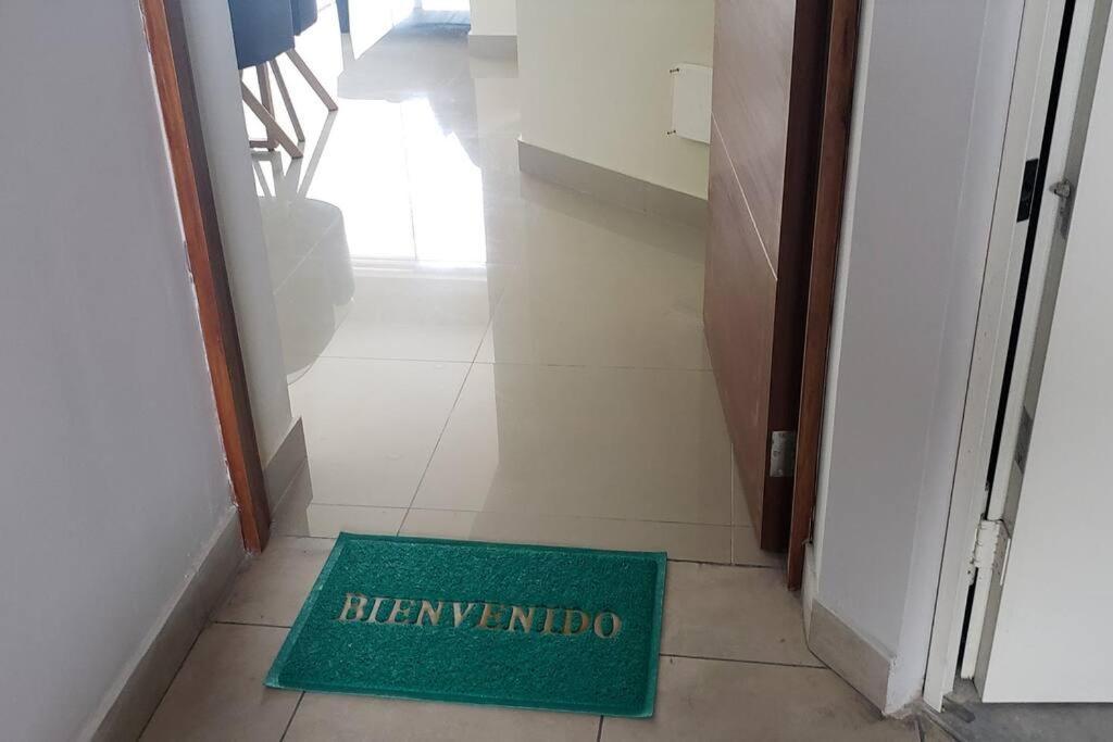 Apartamento De Estreno Con Balcon Frente Al Mar. Lima Exterior photo