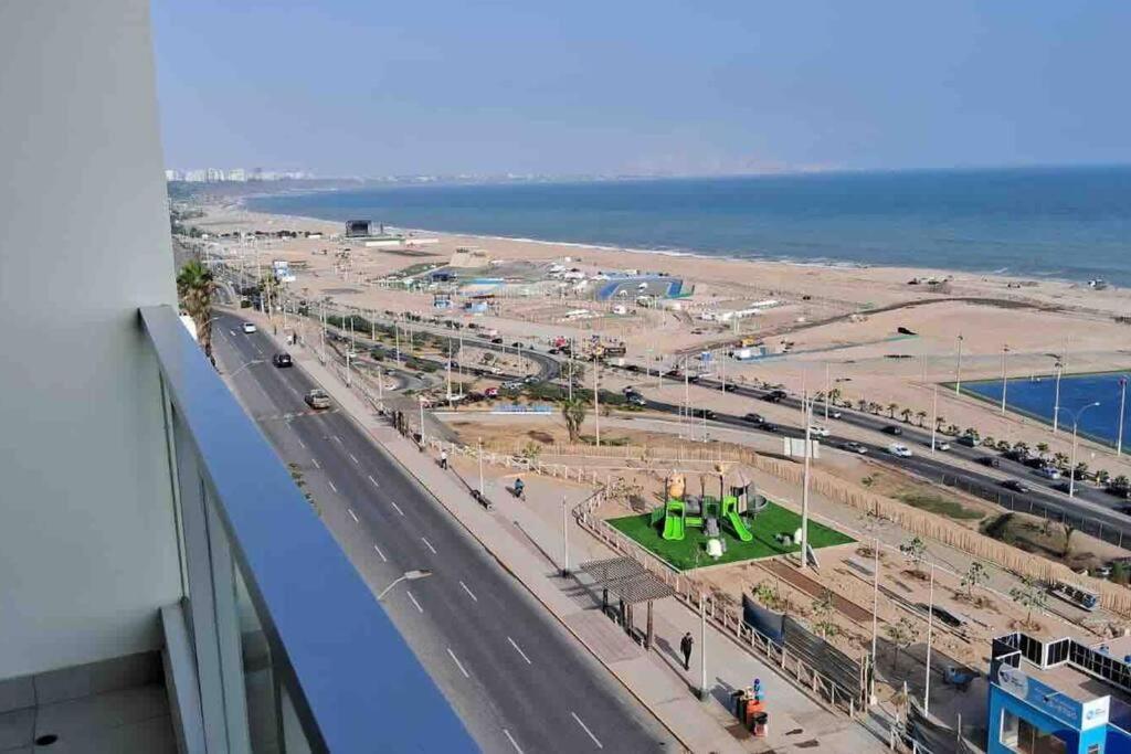 Apartamento De Estreno Con Balcon Frente Al Mar. Lima Exterior photo